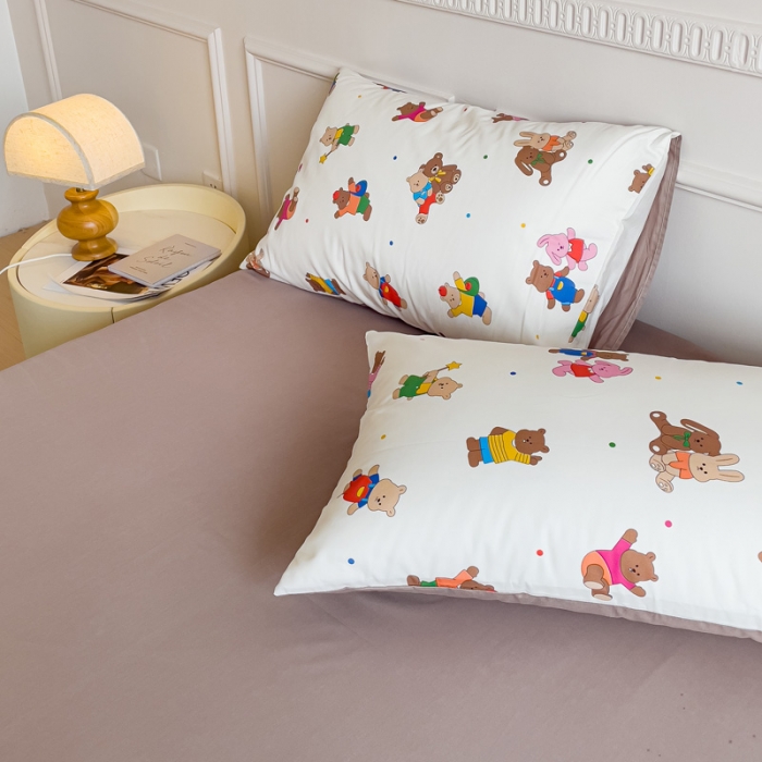 91家纺网 家纺一手货源 找家纺 畅畅家纺 2023新款13372全棉小清新简约系列四件套 小熊可可