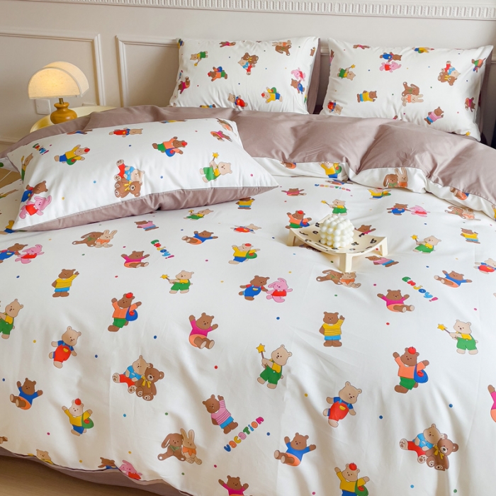 91家纺网 家纺一手货源 找家纺 畅畅家纺 2023新款13372全棉小清新简约系列四件套 小熊可可