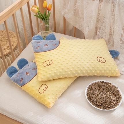 91家纺网 家纺一手货源 找家纺 总织布人2023新款枕芯幼儿园儿童学生枕猫咪刺绣豆豆绒安抚枕枕套+枕芯