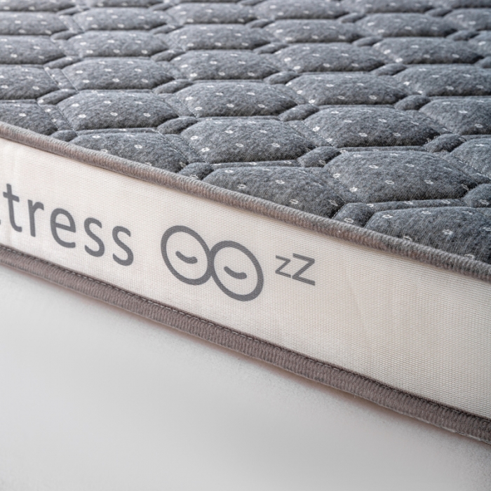 91家纺网 家纺一手货源 找家纺 缔莱  2023新款A类针织乳胶抗压记忆棉乳胶床垫-字母边款 菱形灰（白）