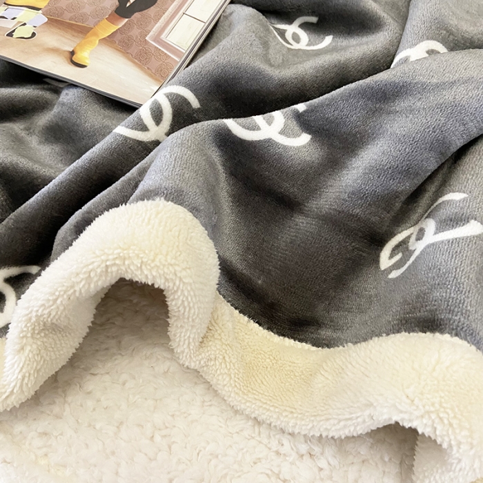 91家纺网 家纺一手货源 找家纺 卡奥 2024新款双层复合云貂绒北极绒休闲毛毯 西西里