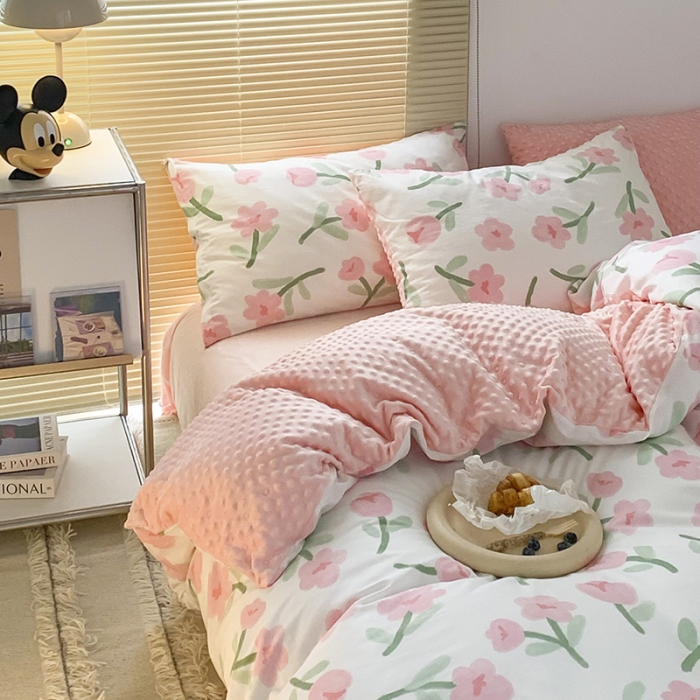 91家纺网 家纺一手货源 找家纺 金奇达 2023新款豆豆棉绒四件套 蜜茶花粉