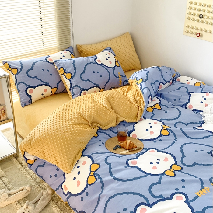 91家纺网 家纺一手货源 找家纺 金奇达 2023新款豆豆棉绒四件套 领结熊仔