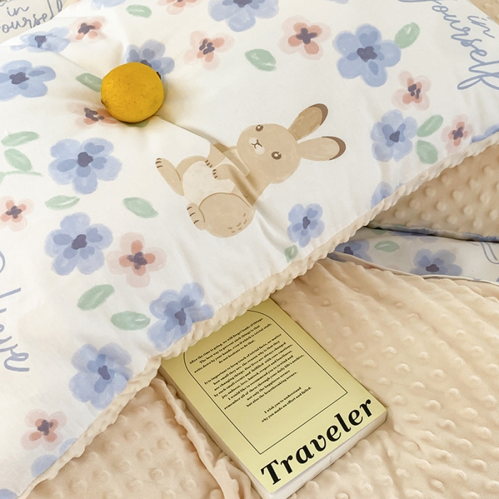 91家纺网 家纺一手货源 找家纺 金奇达 2023新款豆豆棉绒四件套 花间小兔