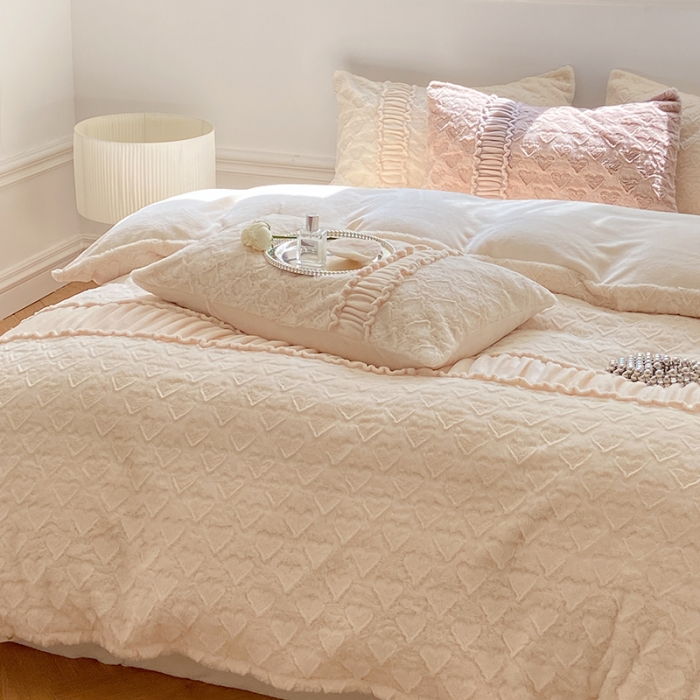 91家纺网 家纺一手货源 找家纺 金奇达 2024秋冬保暖加厚绒类【雪兔绒】四件套 雪兔杏白