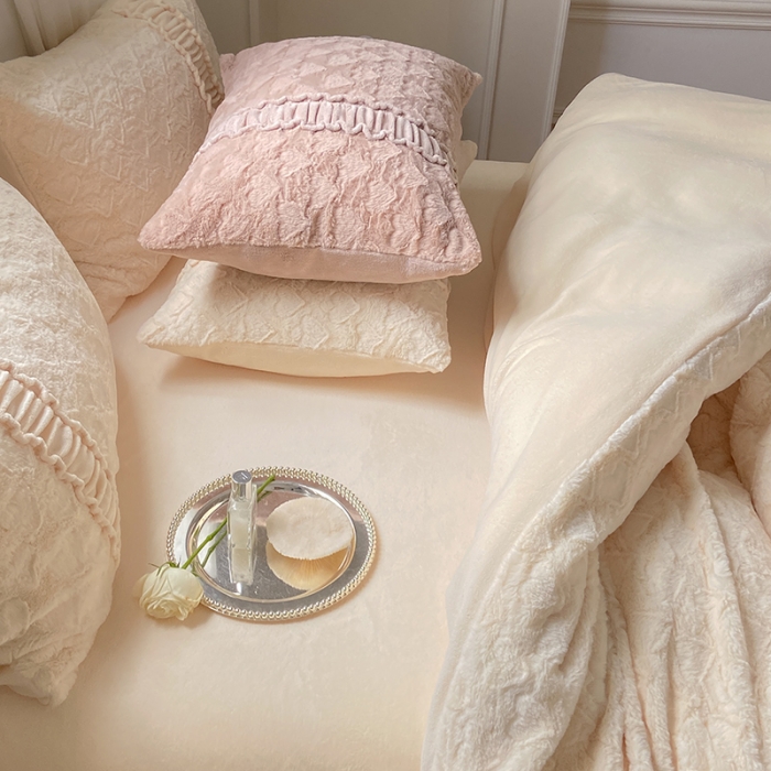 91家纺网 家纺一手货源 找家纺 金奇达 2024秋冬保暖加厚绒类【雪兔绒】四件套 雪兔杏白