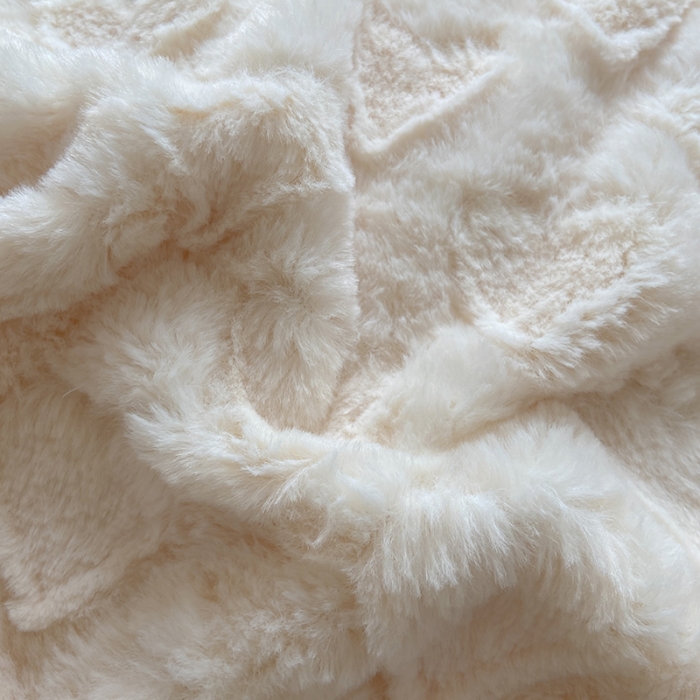 91家纺网 家纺一手货源 找家纺 金奇达 2024秋冬保暖加厚绒类【雪兔绒】四件套 雪兔杏白