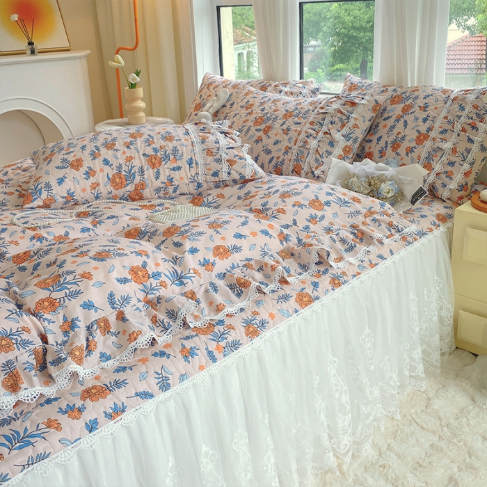 91家纺网 家纺一手货源 找家纺 罗艺轩 2024新款全棉蕾丝夹棉床裙巴黎春天系列四件套 丹尼斯