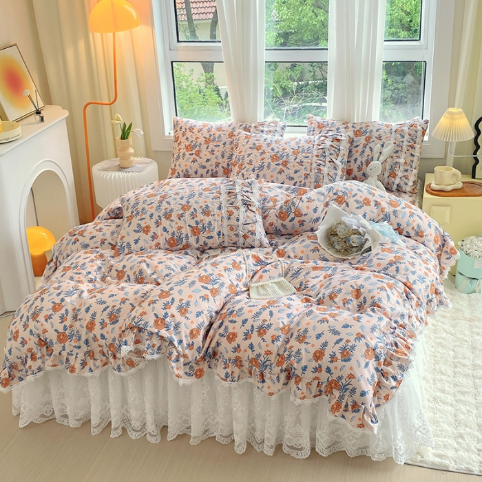 91家纺网 家纺一手货源 找家纺 罗艺轩 2024新款全棉蕾丝夹棉床裙巴黎春天系列四件套 丹尼斯