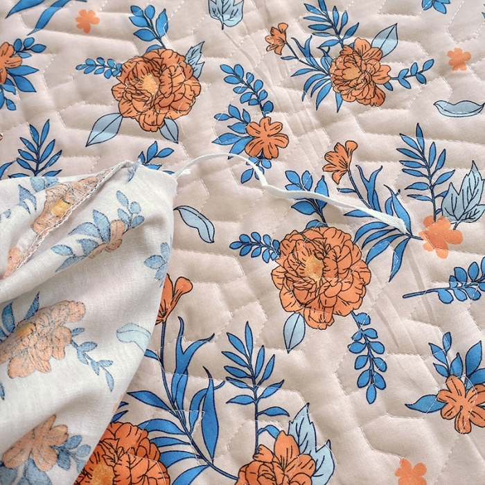 91家纺网 家纺一手货源 找家纺 罗艺轩 2024新款全棉蕾丝夹棉床裙巴黎春天系列三件套 丹尼斯