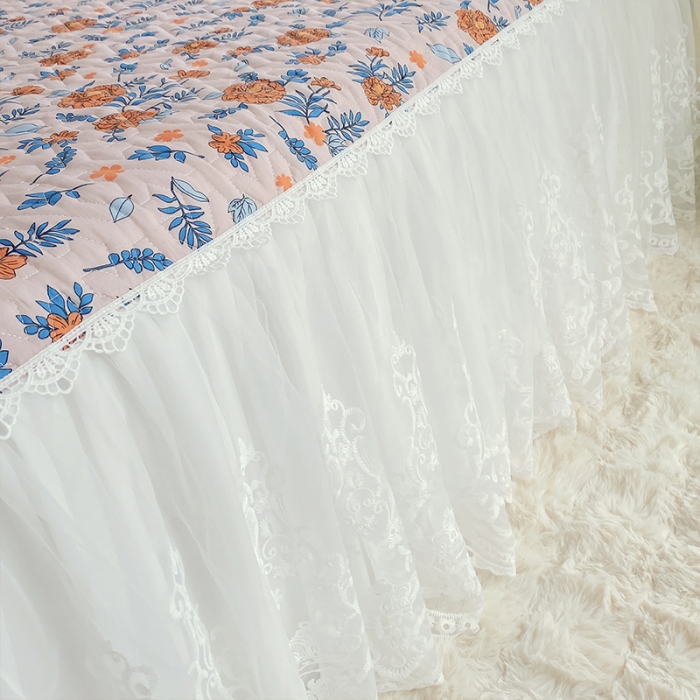 91家纺网 家纺一手货源 找家纺 罗艺轩 2024新款全棉蕾丝夹棉床裙巴黎春天系列三件套 丹尼斯