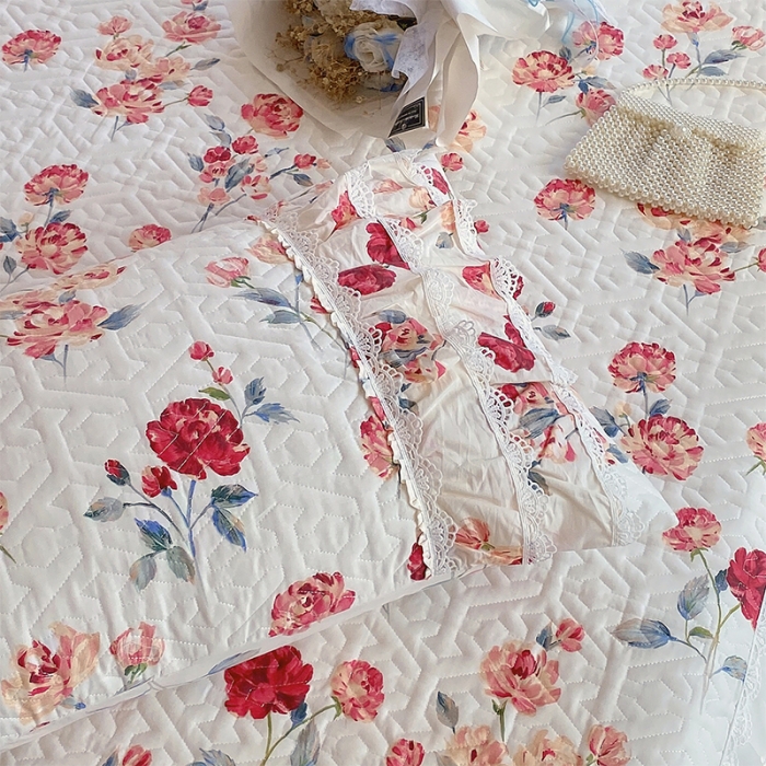 91家纺网 家纺一手货源 找家纺 罗艺轩 2024新款全棉蕾丝夹棉床裙巴黎春天系列三件套 复古花季