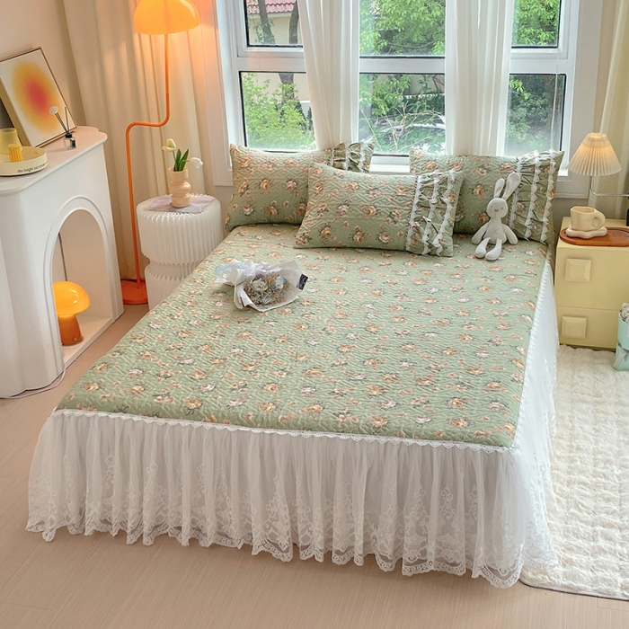 91家纺网 家纺一手货源 找家纺 罗艺轩 2024新款全棉蕾丝夹棉床裙巴黎春天系列三件套 花枝雅韵