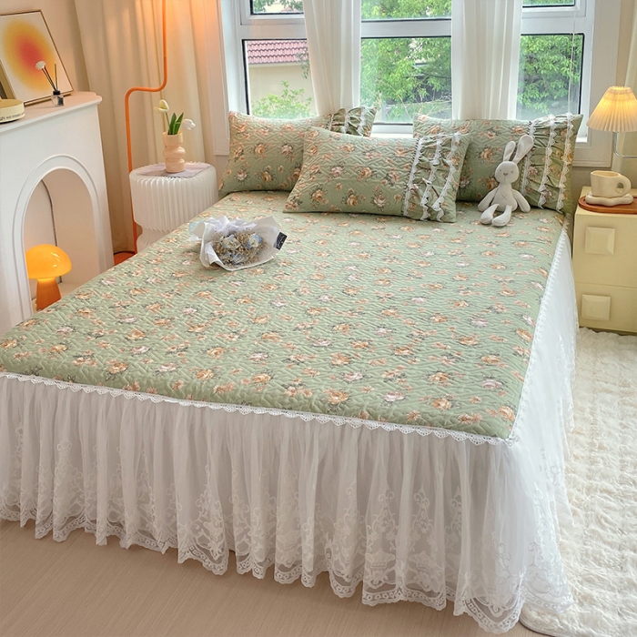 91家纺网 家纺一手货源 找家纺 罗艺轩 2024新款全棉蕾丝夹棉床裙巴黎春天系列三件套 花枝雅韵