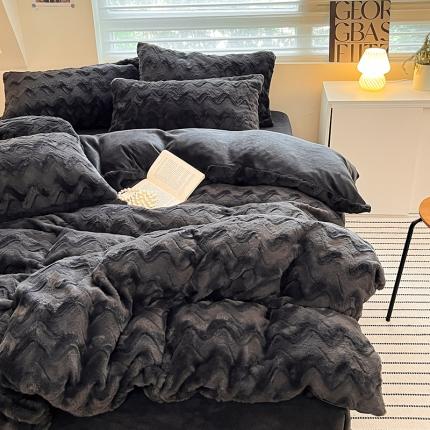 91家纺网 家纺一手货源 找家纺 澳梵 2023新款立体压花兔兔绒牛奶绒四件套 波浪-金典黑