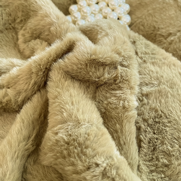 91家纺网 家纺一手货源 找家纺 澳梵 2023新款立体压花兔兔绒牛奶绒四件套 波浪-橄榄绿