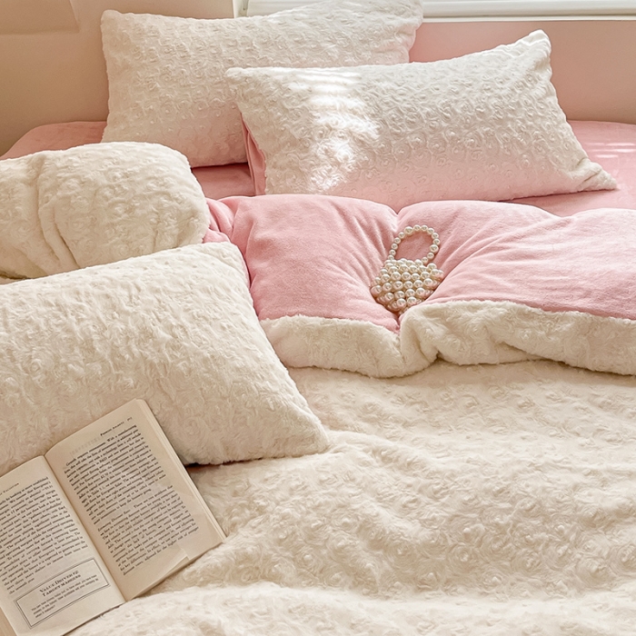 91家纺网 家纺一手货源 找家纺 澳梵 2023新款立体压花兔兔绒牛奶绒四件套 玫瑰-粉白