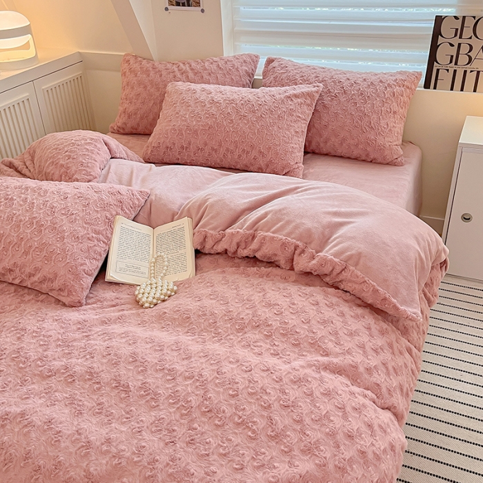 91家纺网 家纺一手货源 找家纺 澳梵 2023新款立体压花兔兔绒牛奶绒四件套 玫瑰-粉豆沙