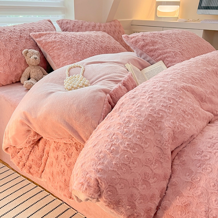 91家纺网 家纺一手货源 找家纺 澳梵 2023新款立体压花兔兔绒牛奶绒四件套 玫瑰-粉豆沙