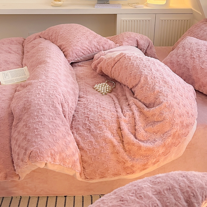 91家纺网 家纺一手货源 找家纺 澳梵 2023新款立体压花兔兔绒牛奶绒四件套 玫瑰-粉豆沙