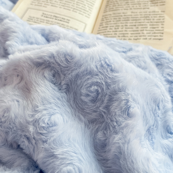 91家纺网 家纺一手货源 找家纺 澳梵 2023新款立体压花兔兔绒牛奶绒四件套 玫瑰-天蓝