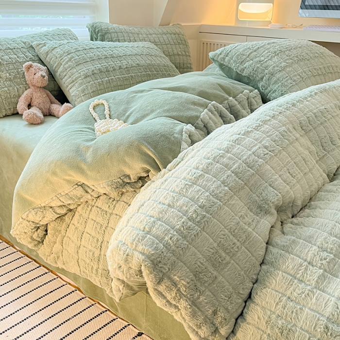 91家纺网 家纺一手货源 找家纺 澳梵 2023新款立体压花兔兔绒牛奶绒四件套 米拉-豆绿