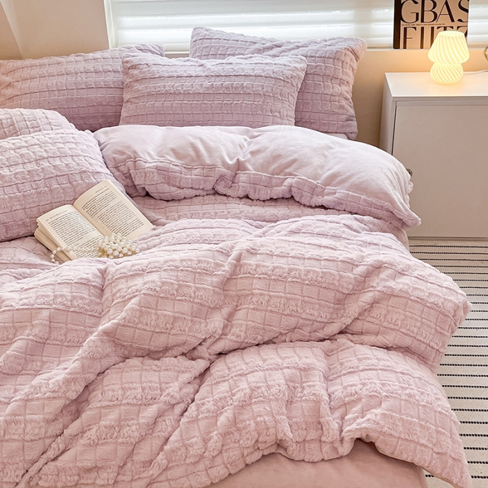 91家纺网 家纺一手货源 找家纺 澳梵 2023新款立体压花兔兔绒牛奶绒四件套 米拉-浅紫