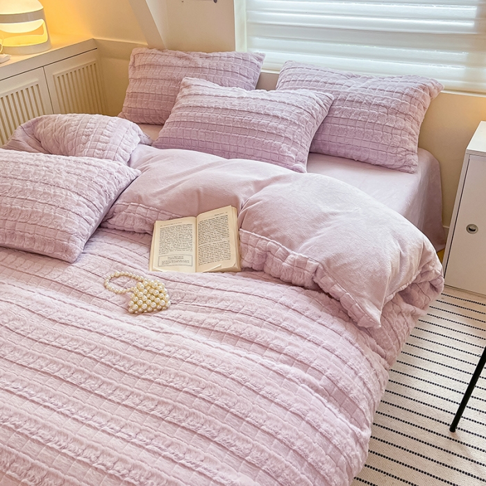 91家纺网 家纺一手货源 找家纺 澳梵 2023新款立体压花兔兔绒牛奶绒四件套 米拉-浅紫