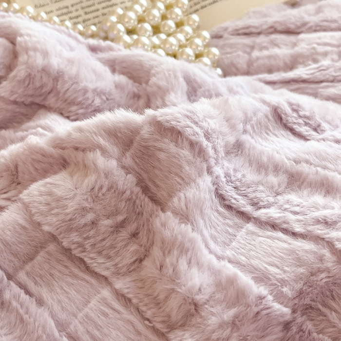 91家纺网 家纺一手货源 找家纺 澳梵 2023新款立体压花兔兔绒牛奶绒四件套 米拉-浅紫