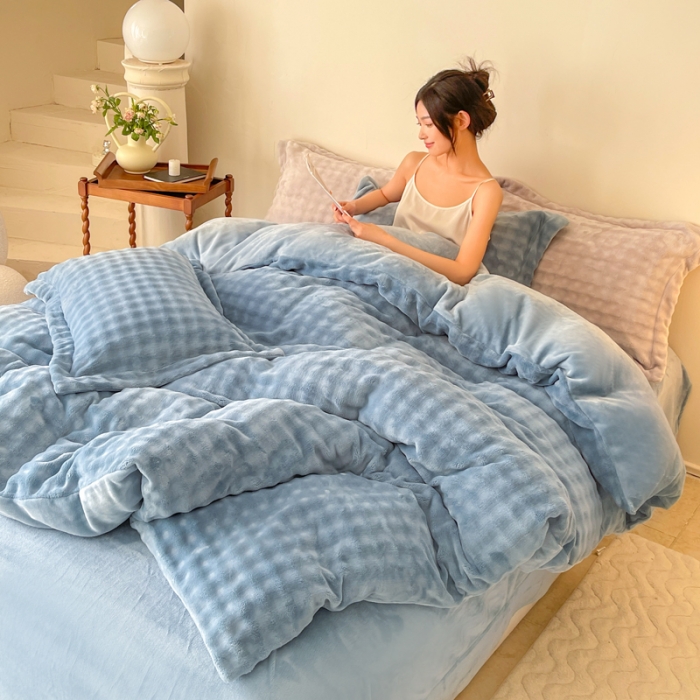 91家纺网 家纺一手货源 找家纺 佳居缘 2023新款A类兔兔绒四件套柔软亲肤绒轻奢套件 静兰