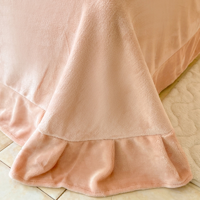 91家纺网 家纺一手货源 找家纺 佳居缘 2023新款A类兔兔绒四件套柔软亲肤绒轻奢套件 浅玉