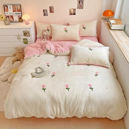 91家纺网 家纺一手货源 找家纺 红嘴企鹅 2025新品卡通毛巾绣牛奶绒套件含买家秀 郁金香白粉-牛奶绒