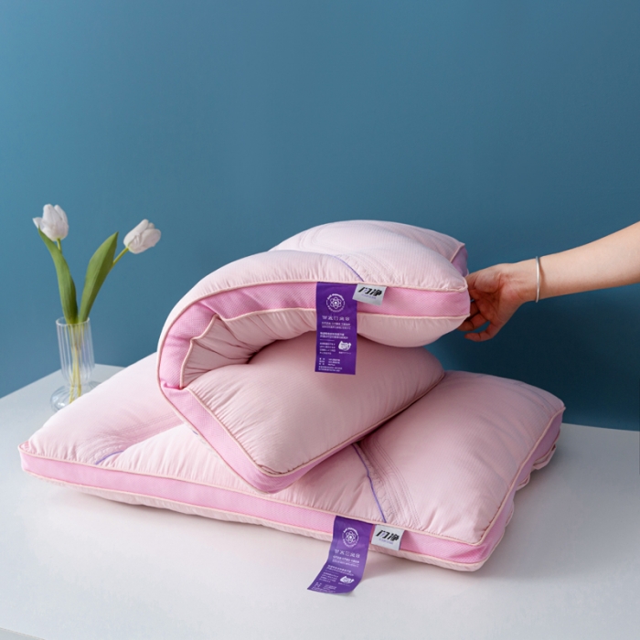 91家纺网 家纺一手货源 找家纺 拾光枕芯 2023新款闪净定型枕枕头枕芯 48*74cm/只 粉