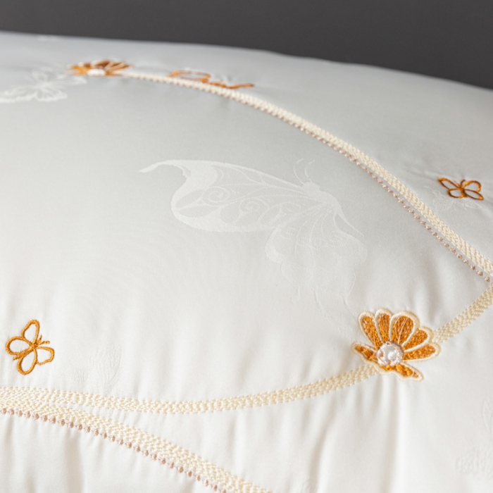 91家纺网 家纺一手货源 找家纺 （总）拾光枕芯 2023新款提花蝴蝶珍珠枕枕头枕芯