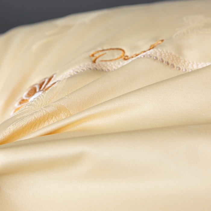 91家纺网 家纺一手货源 找家纺 拾光枕芯 2023新款提花蝴蝶珍珠枕枕头枕芯 48*74cm/只 黄