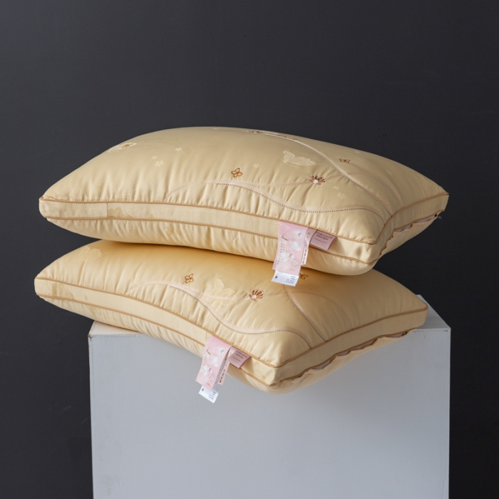 91家纺网 家纺一手货源 找家纺 拾光枕芯 2023新款提花蝴蝶珍珠枕枕头枕芯 48*74cm/只 黄