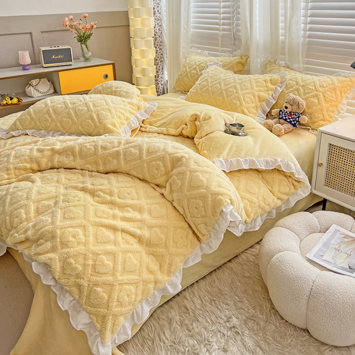 91家纺网 家纺一手货源 找家纺 澳梵 2023新款温柔梦境花梦塔芙绒韩版四件套 格子铺-黄色