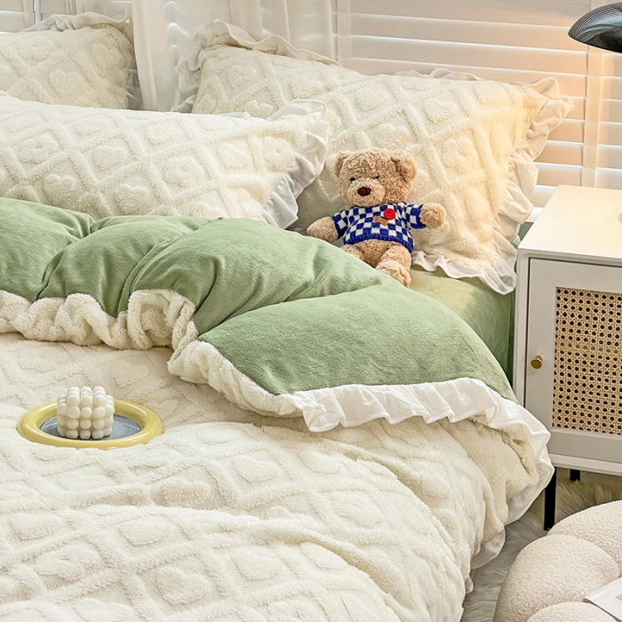 91家纺网 家纺一手货源 找家纺 澳梵 2023新款温柔梦境花梦塔芙绒韩版四件套 格子铺-奶白绿