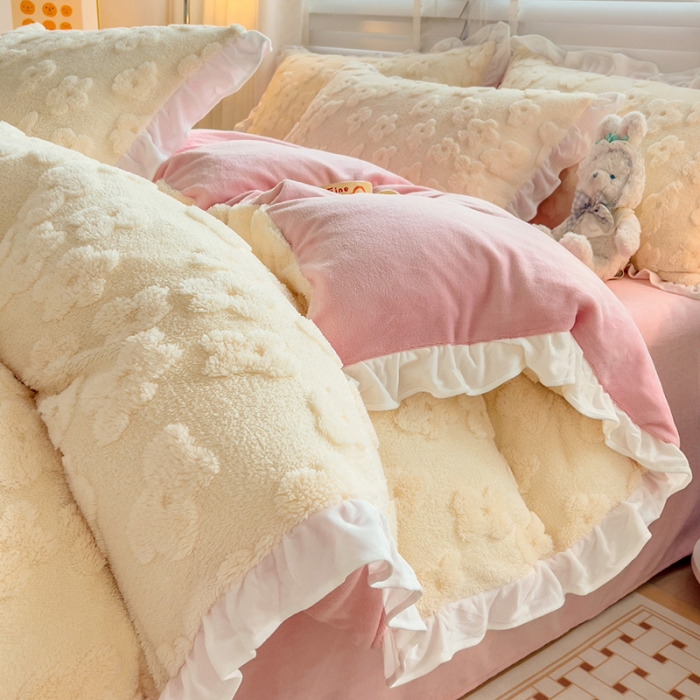 91家纺网 家纺一手货源 找家纺 澳梵 2023新款温柔梦境花梦塔芙绒韩版四件套 花梦-粉白