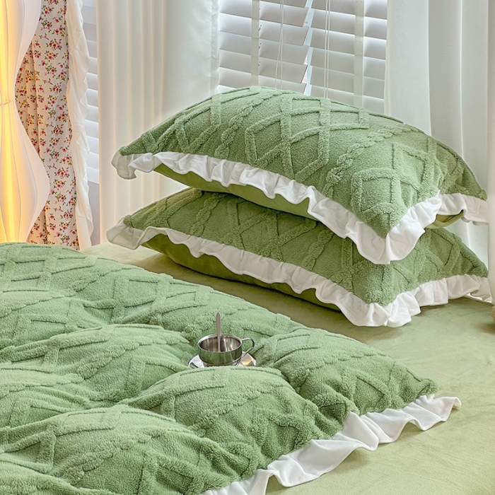 91家纺网 家纺一手货源 找家纺 澳梵 2023新款温柔梦境花梦塔芙绒韩版四件套 温柔梦境-草绿