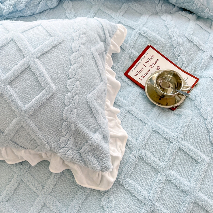 91家纺网 家纺一手货源 找家纺 澳梵 2023新款温柔梦境花梦塔芙绒韩版四件套 温柔梦境-婴儿蓝