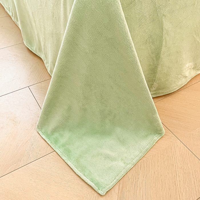 91家纺网 家纺一手货源 找家纺 澳梵家居 2023新款印花豆豆绒牛奶绒四件套 豆豆-白绿