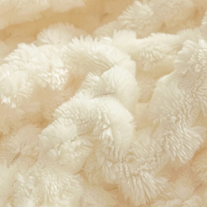 91家纺网 家纺一手货源 找家纺 澳梵家居 2023新款印花豆豆绒牛奶绒四件套 豆豆-白绿