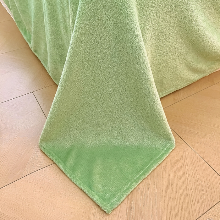 91家纺网 家纺一手货源 找家纺 澳梵家居 2023新款印花豆豆绒牛奶绒四件套 豆豆草绿