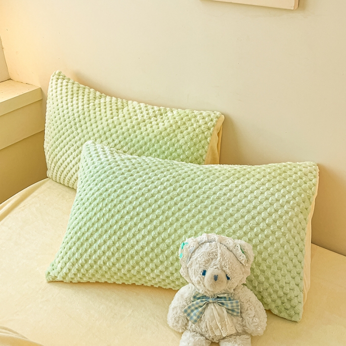 91家纺网 家纺一手货源 找家纺 澳梵家居 2023新款印花豆豆绒牛奶绒四件套 豆豆-嫩绿