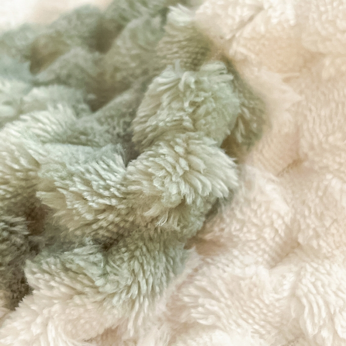 91家纺网 家纺一手货源 找家纺 澳梵家居 2023新款印花豆豆绒牛奶绒四件套 花季