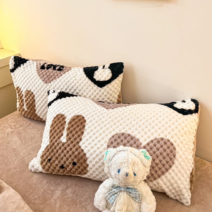 91家纺网 家纺一手货源 找家纺 澳梵家居 2023新款印花豆豆绒牛奶绒四件套 咖啡兔