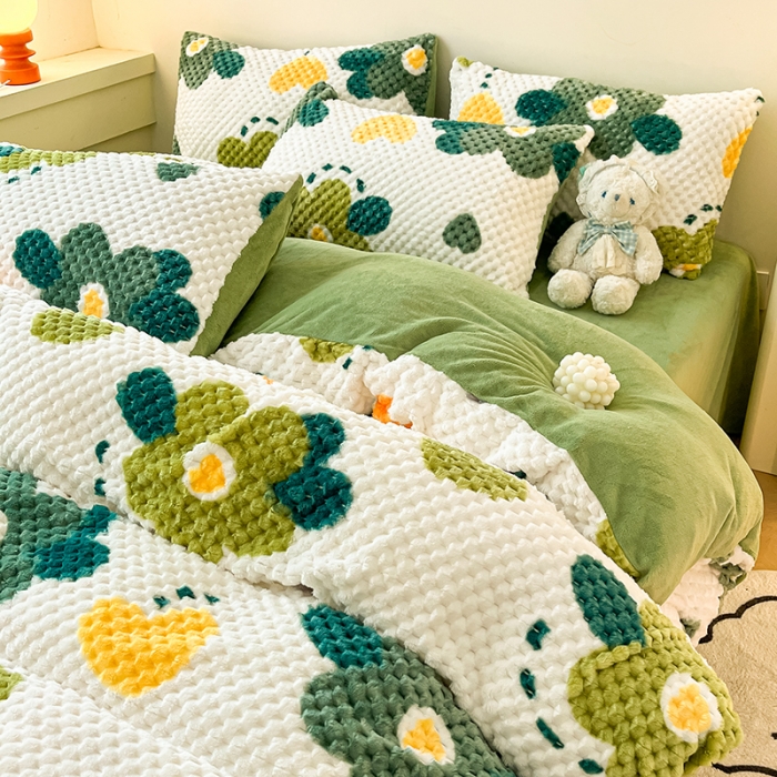 91家纺网 家纺一手货源 找家纺 澳梵家居 2023新款印花豆豆绒牛奶绒四件套 绿色心情