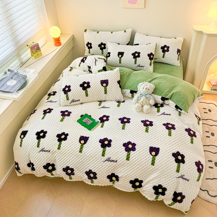 91家纺网 家纺一手货源 找家纺 澳梵家居 2023新款印花豆豆绒牛奶绒四件套 小花花