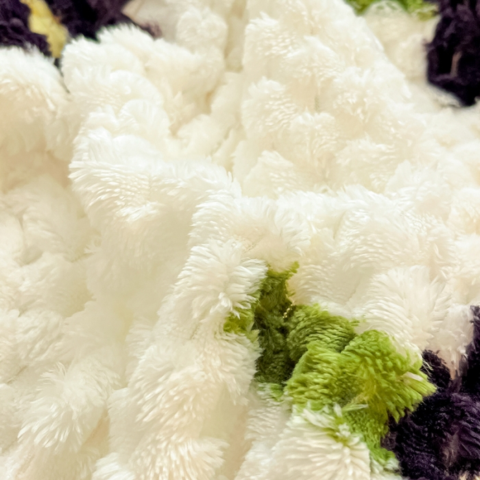 91家纺网 家纺一手货源 找家纺 澳梵家居 2023新款印花豆豆绒牛奶绒四件套 小花花